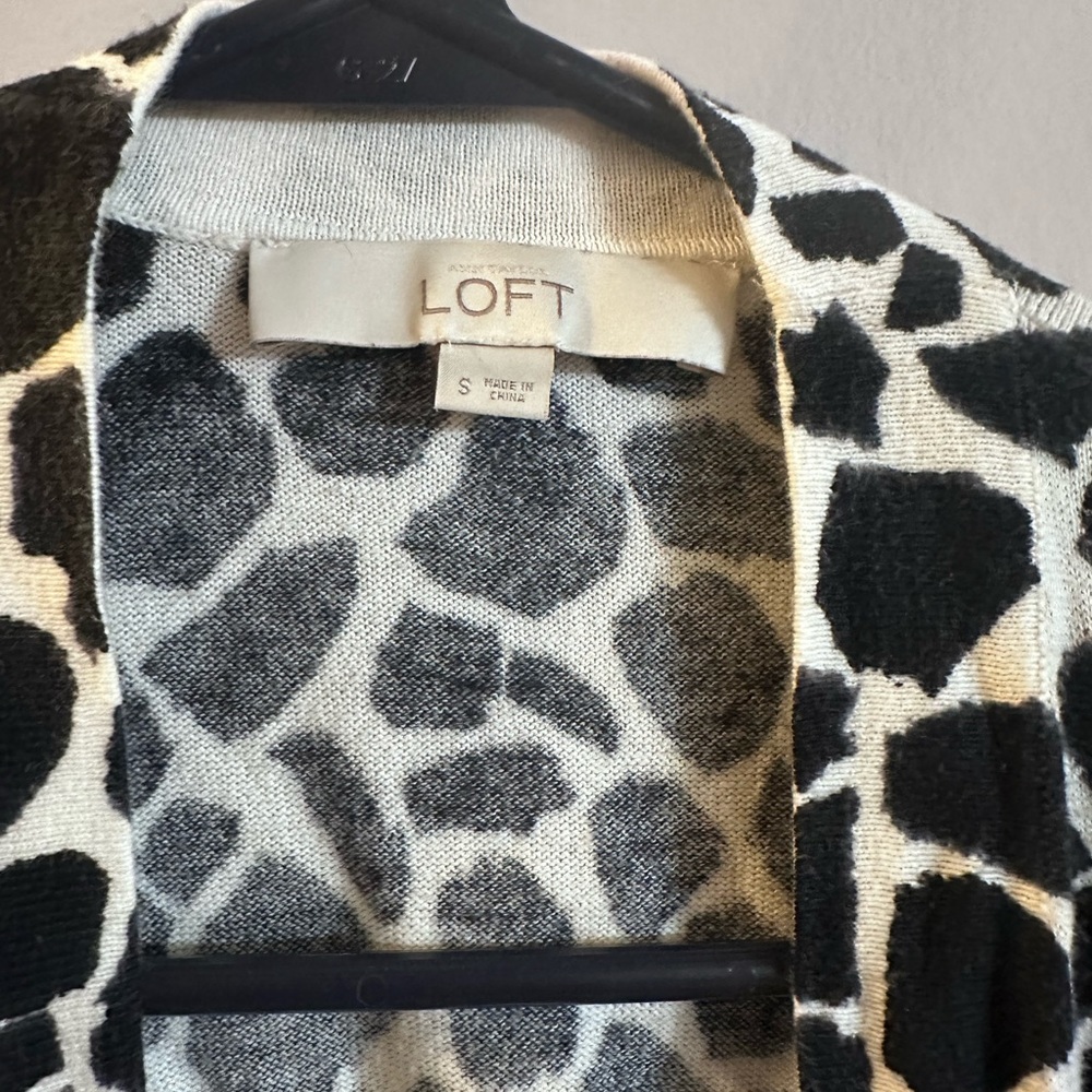 Women’s open long cardigan , leopard print